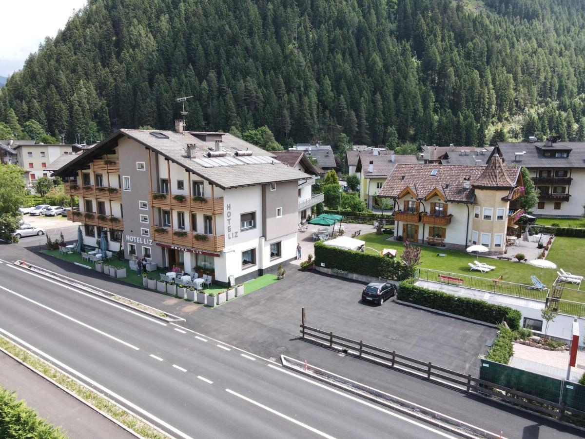 Hotel Liz Predazzo Esterno foto
