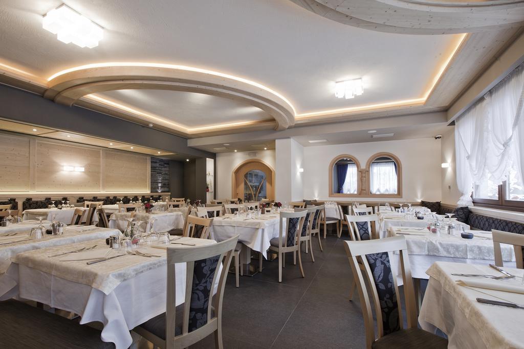 Hotel Liz Predazzo Esterno foto